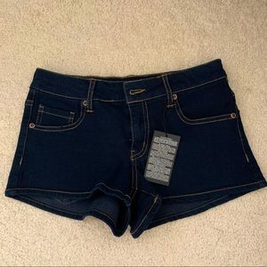 Forever 21 denim shorts size 26